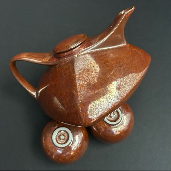 Vintage Mid-Century Modern Ceramic Rust Brown Teapot Set with Two Cups - Picture 6 of 16